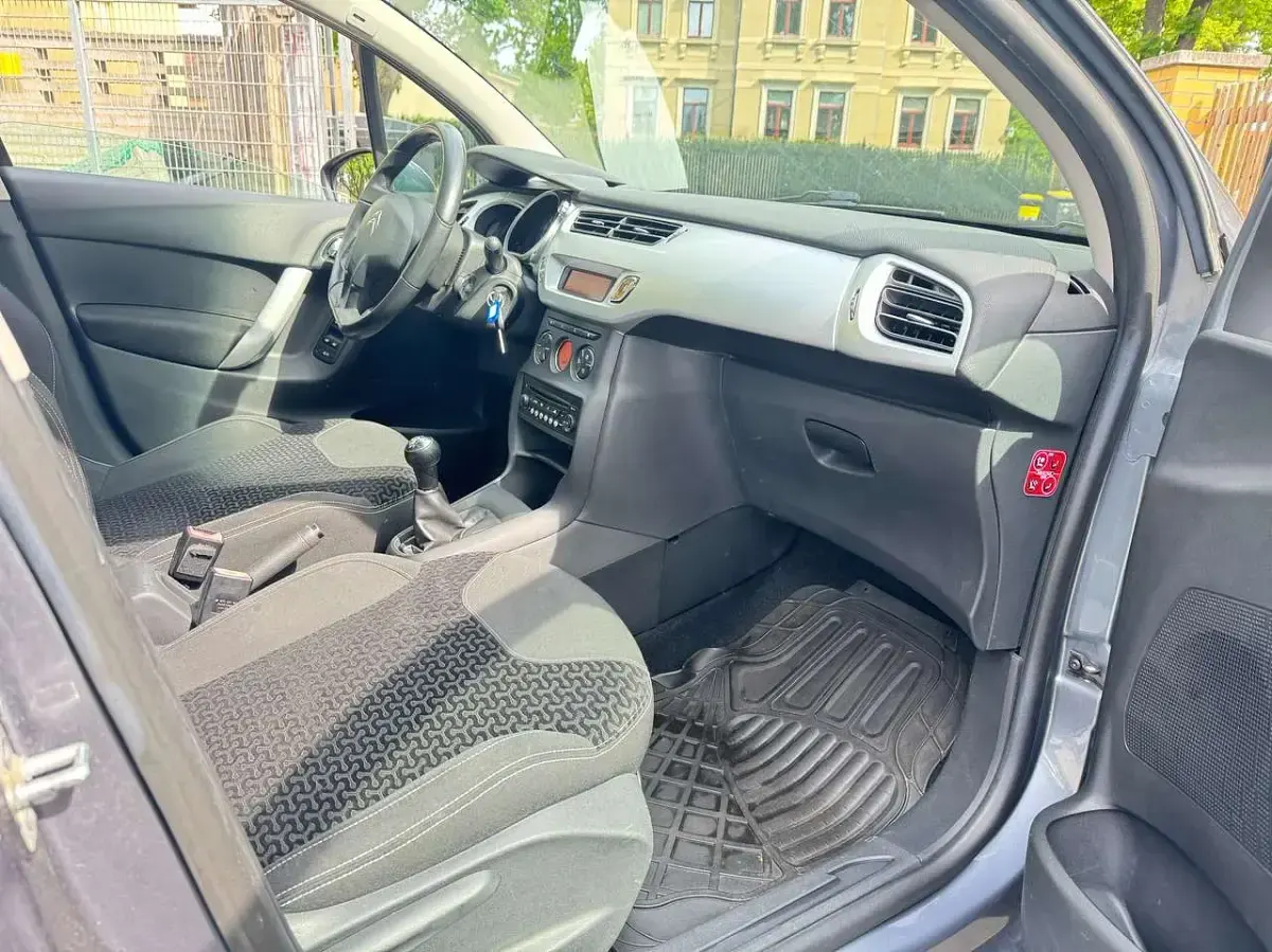 Usata Citroën C3 Tendance 95 CV (69 kW) 2010 Grigio Utilitaria