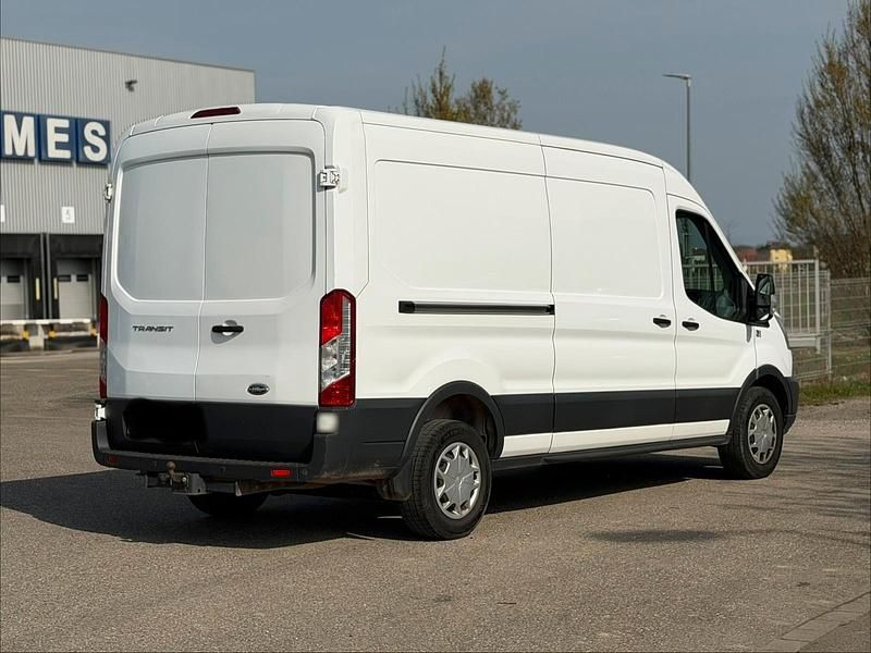 Gebraucht Ford Transit 130 PS (95 kW) 2018 Weiß Van / Kleinbus