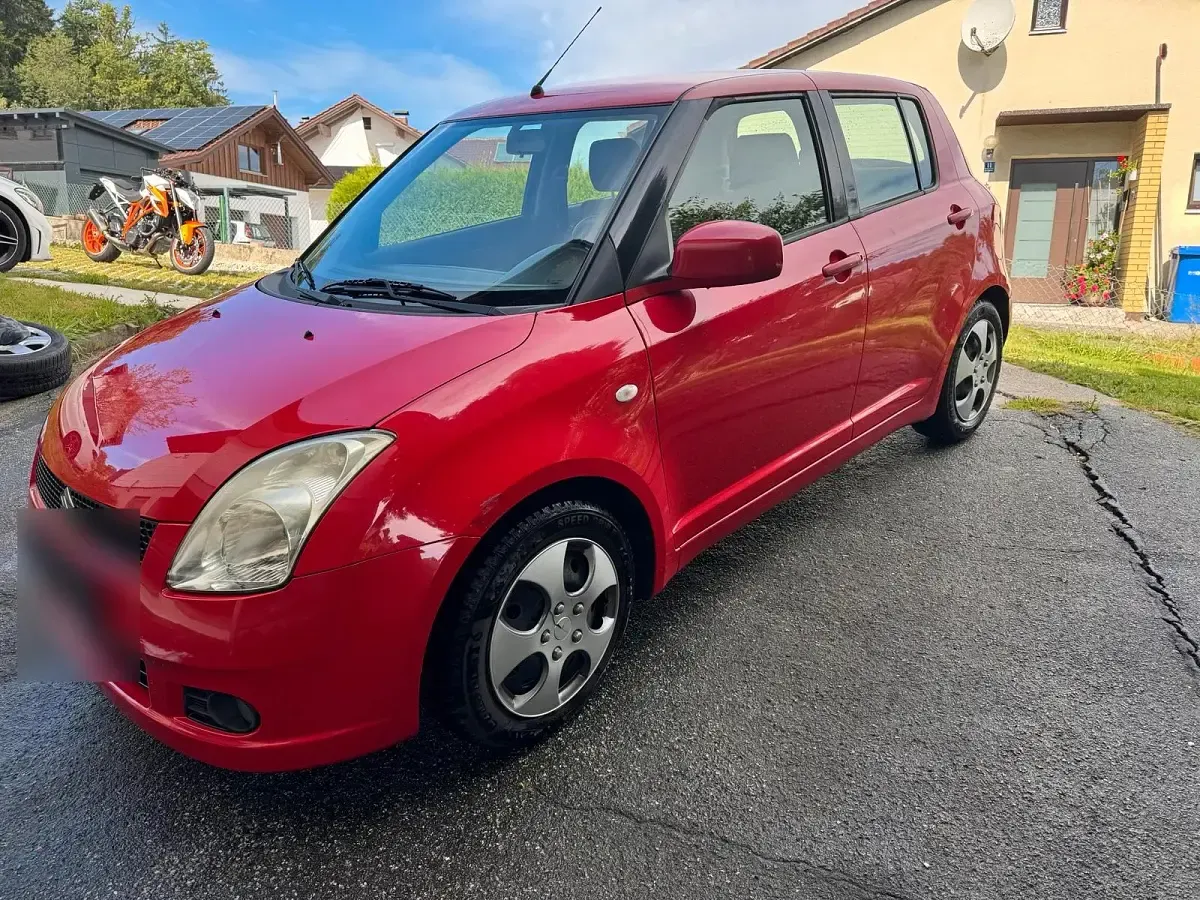 Gebraucht Suzuki Swift 92 PS (67 kW) 2005 Rot Kleinwagen