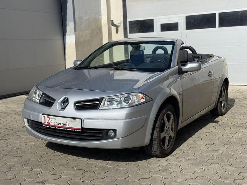 Grau Gebraucht 2008 Renault Mégane Cabriolet Exception Cabrio | 3.999 € (Fairer Preis) - Bild 1/4