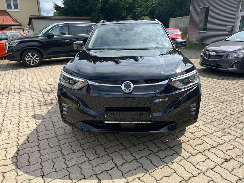 Neu SsangYong Korando 139 kW (190 PS) 2025 Lak space black (met) SUV