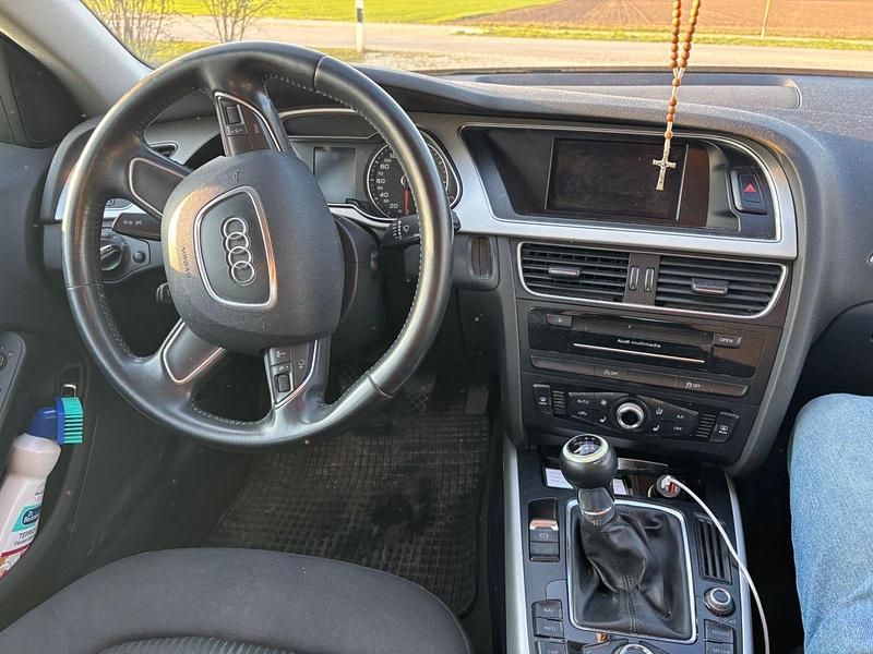 Gebraucht Audi A4 Attraction 150 PS (110 kW) 2015 Schwarz Limousine