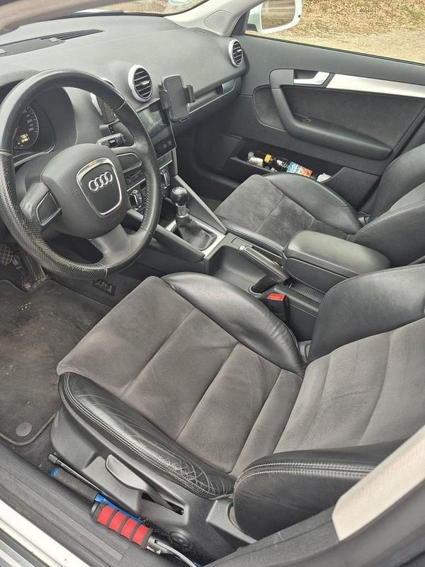 Gebraucht Audi A3 Sportback 160 PS (117 kW) 2008 Weiß Kleinwagen