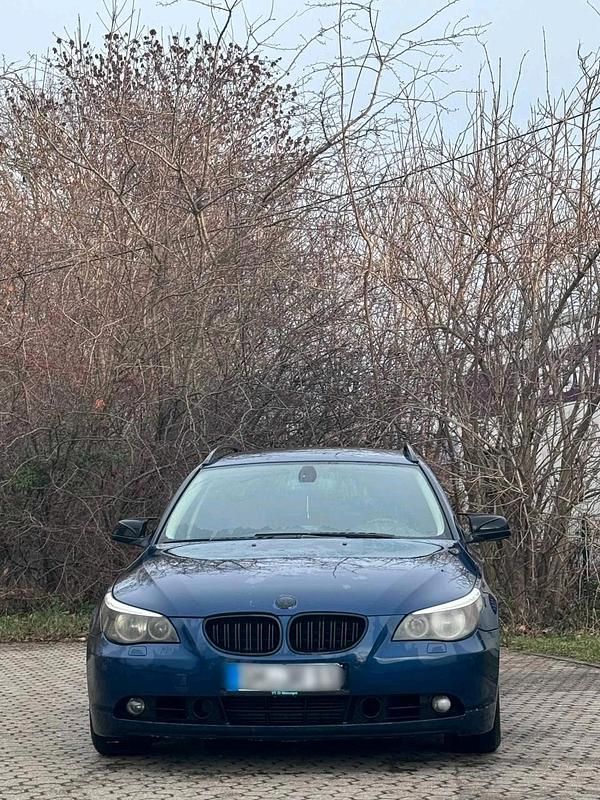Blau Gebraucht 2005 BMW 525 M Sport Kombi | 3.799 € (Guter Preis) - Bild 1/4