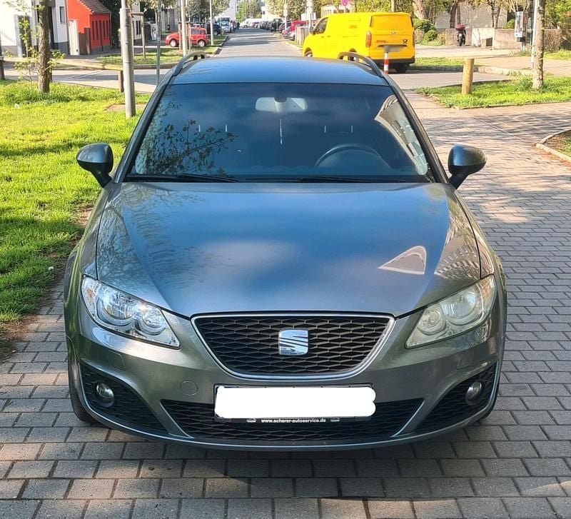Gebraucht Seat Exeo Style 143 PS (105 kW) 2012 Grau Kombi