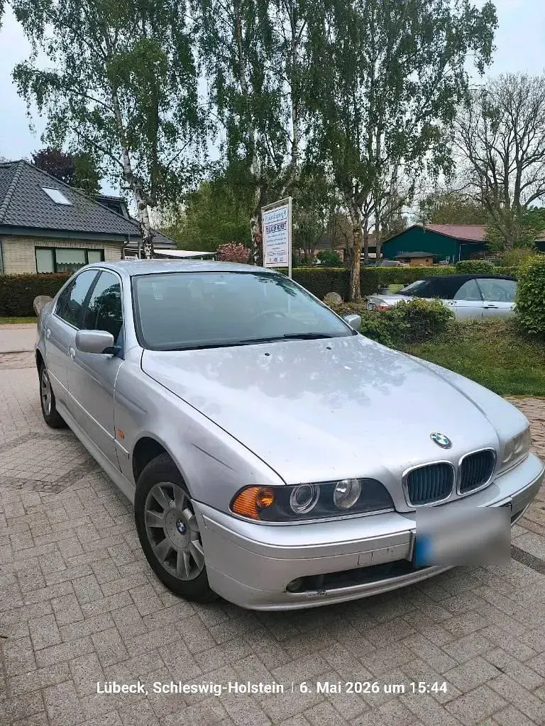 Używany BMW 520 Basis 170 KM (125 kW) 2000 Srebrny Sedan/Limuzyna