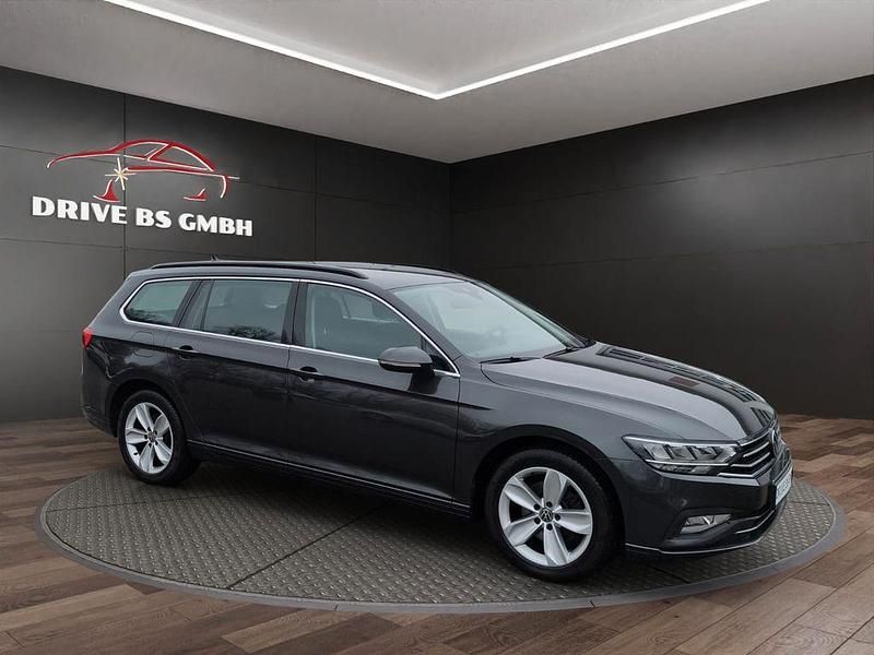 Gebraucht VW Passat Business 200 PS (147 kW) 2021 Grau Kombi
