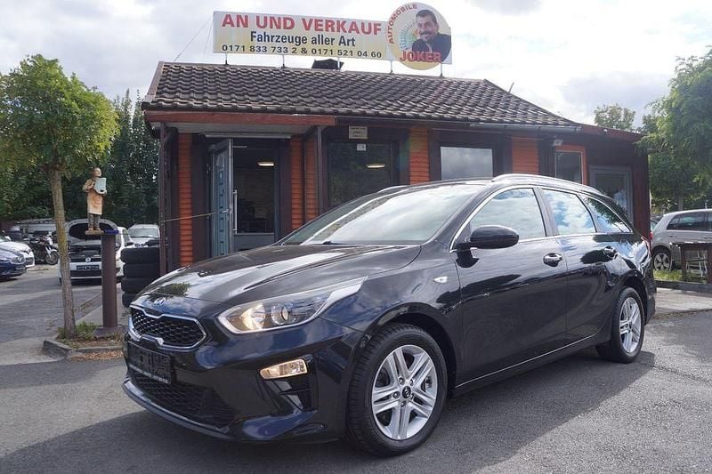 Schwarz Gebraucht 2021 Kia Ceed Sportswagon Vision Kombi | 11.990 € (Superpreis) - Bild 1/4