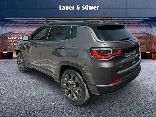 Gebraucht Jeep Compass 241 PS (177 kW) 2020 Grau SUV