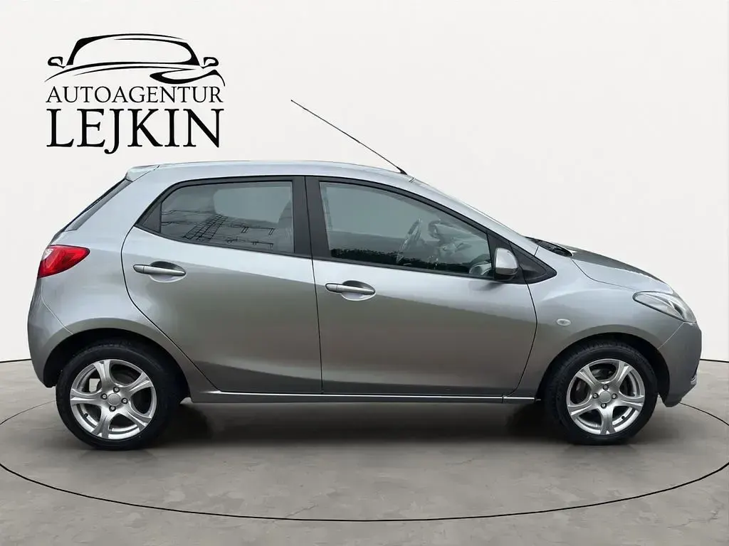 Gebraucht Mazda 2 75 PS (55 kW) 2009 Grau Kleinwagen