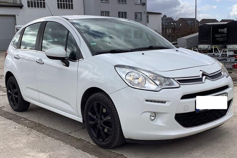 Gebraucht Citroën C3 SELECTION 82 PS (60 kW) 2015 Weiß Kleinwagen