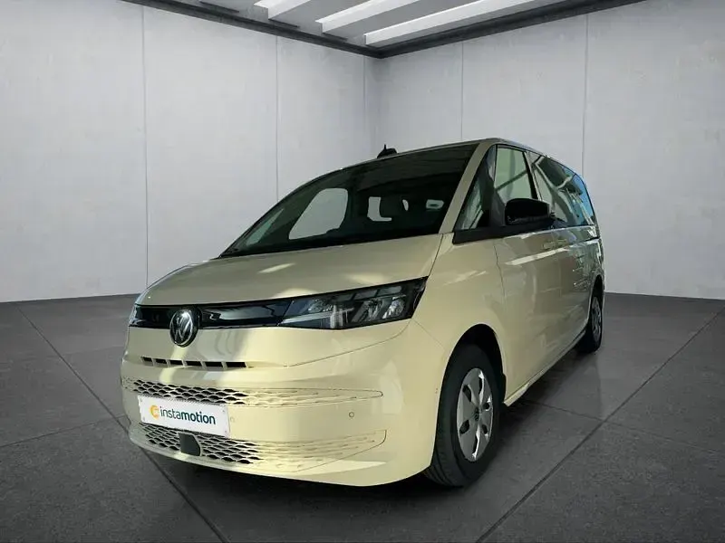 Nouă VW Multivan 150 CP (110 kW) 2026 Bej Monovolum