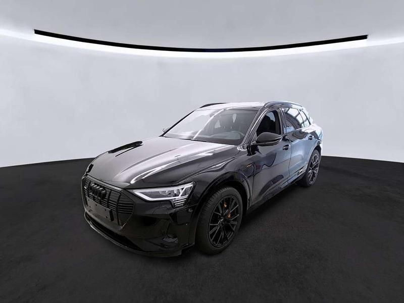 Mythosschwarz metallic Gebraucht 2022 Audi e-tron Black Edition SUV | 42.525 € (Fairer Preis) - Bild 1/2
