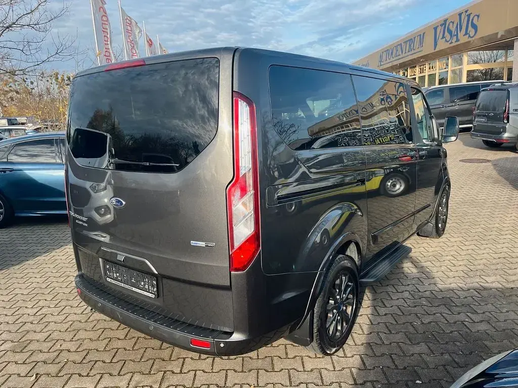 Gebraucht Ford Tourneo Titanium X 185 PS (136 kW) 2022 Grau Van / Kleinbus