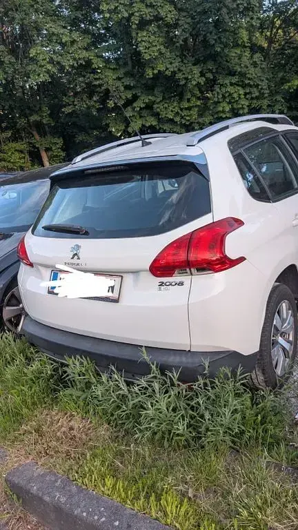 Gebraucht Peugeot 2008 Active 92 PS (67 kW) 2013 Weiß SUV