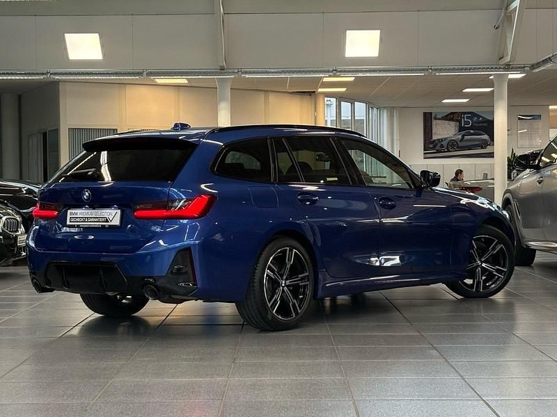 Gebraucht BMW 320 Performance 190 PS (139 kW) 2023 Portimao blau Kombi