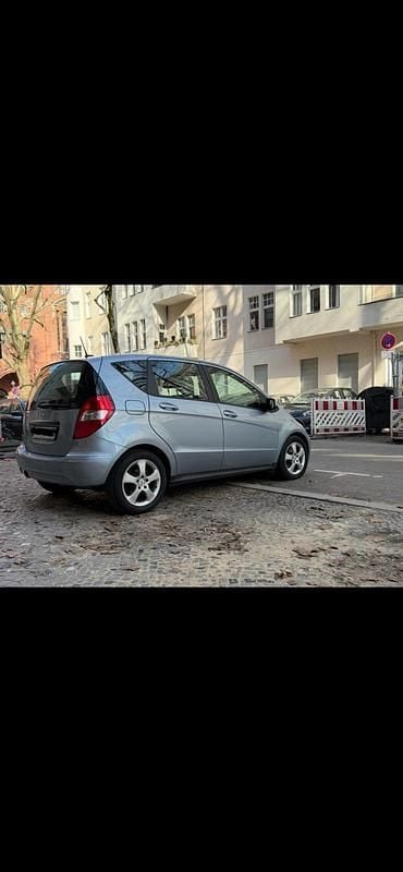 Gebraucht Mercedes A150 95 PS (69 kW) 2009 Andere farben Limousine