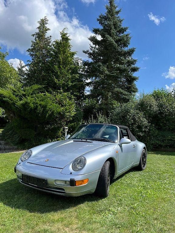 Silber Gebraucht 1995 Porsche 911 Carrera Cabriolet Cabrio | 58.900 € - Bild 1/4