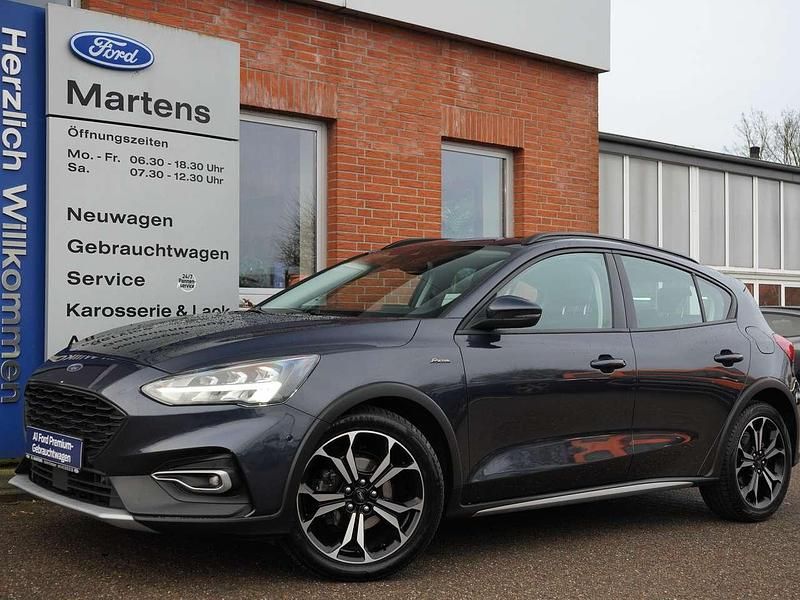 Pantherblau metallic Gebraucht 2021 Ford Focus Active Kleinwagen | 14.450 € (Fairer Preis) - Bild 1/4