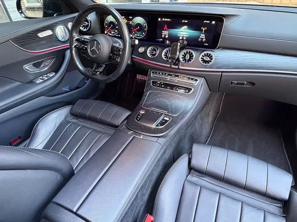 Gebraucht Mercedes E450 AMG 367 PS (269 kW) 2022 Schwarz Coupé