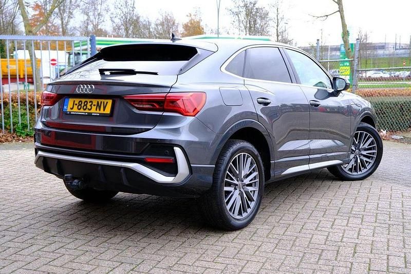 Gebraucht Audi Q3 Sportback Sport 150 PS (110 kW) 2020 Grau SUV