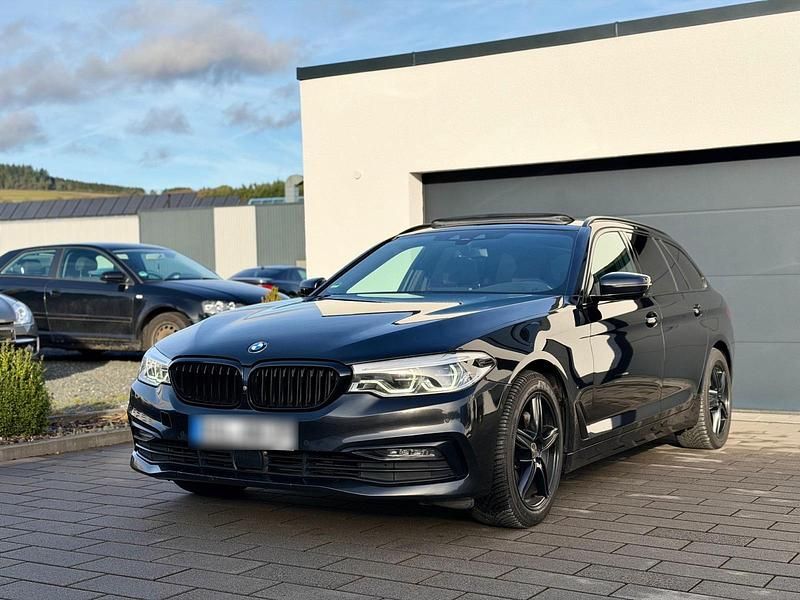 Schwarz Gebraucht 2020 BMW 540 M Sport Kombi | 29.999 € (Fairer Preis) - Bild 1/4