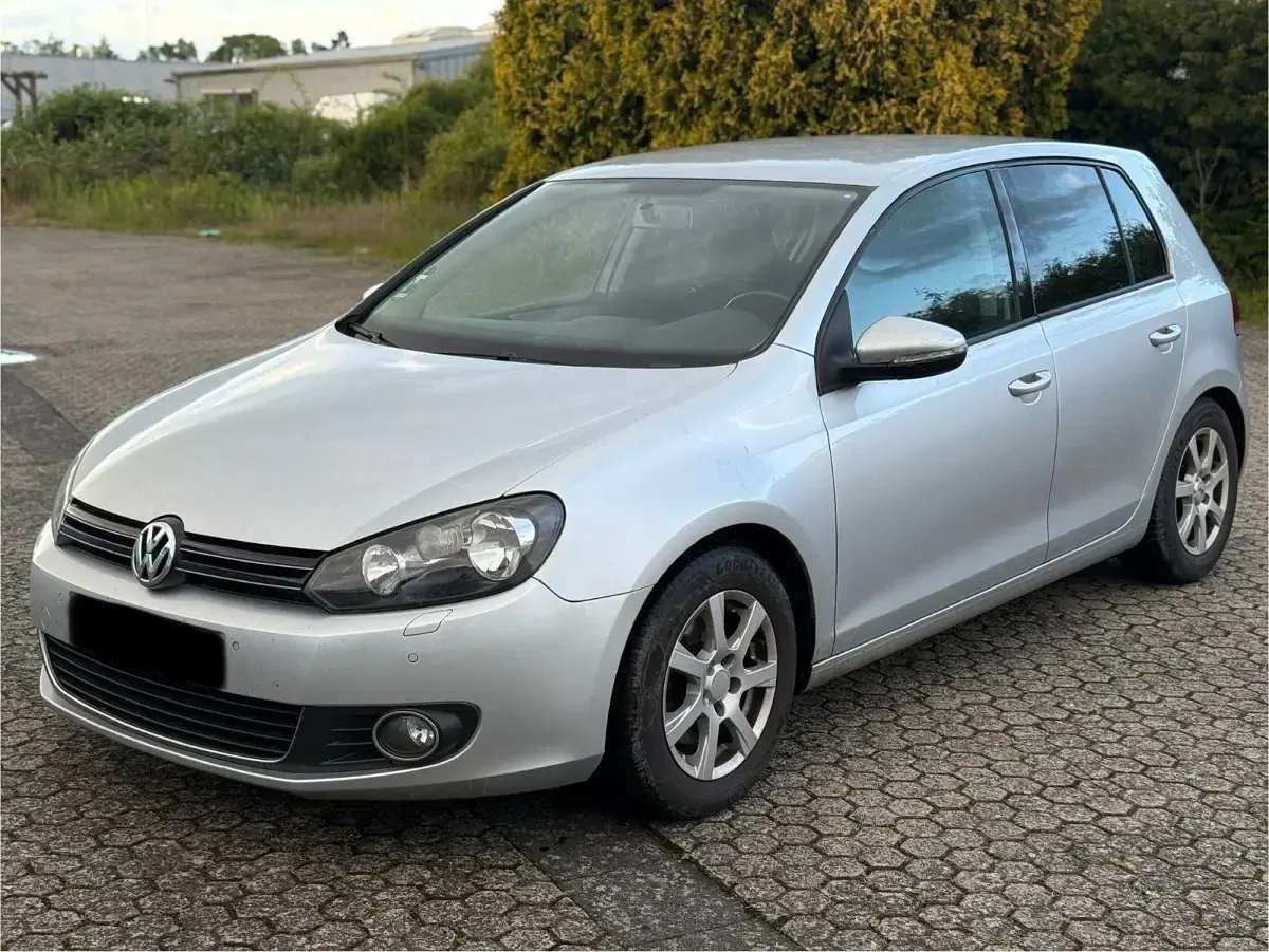 Gebraucht VW Golf VI Highline 122 PS (89 kW) 2009 Silber Kleinwagen