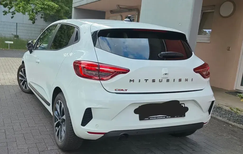 Gebraucht Mitsubishi Colt Plus 67 PS (49 kW) 2024 Weiß Kleinwagen