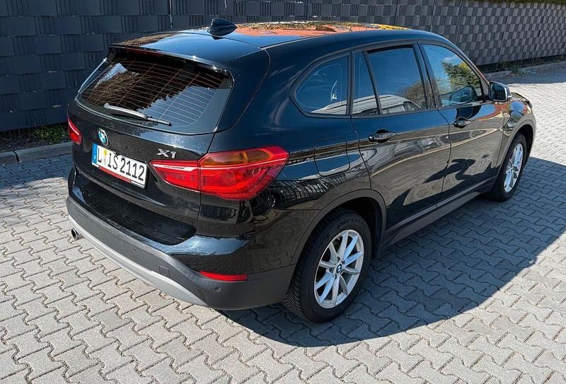 Gebraucht BMW X1 Advantage 150 PS (110 kW) 2017 Schwarz ii SUV