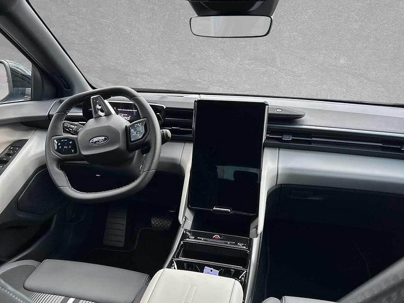 Neu Ford Capri 210 kW (286 PS) 2025 Blau Limousine