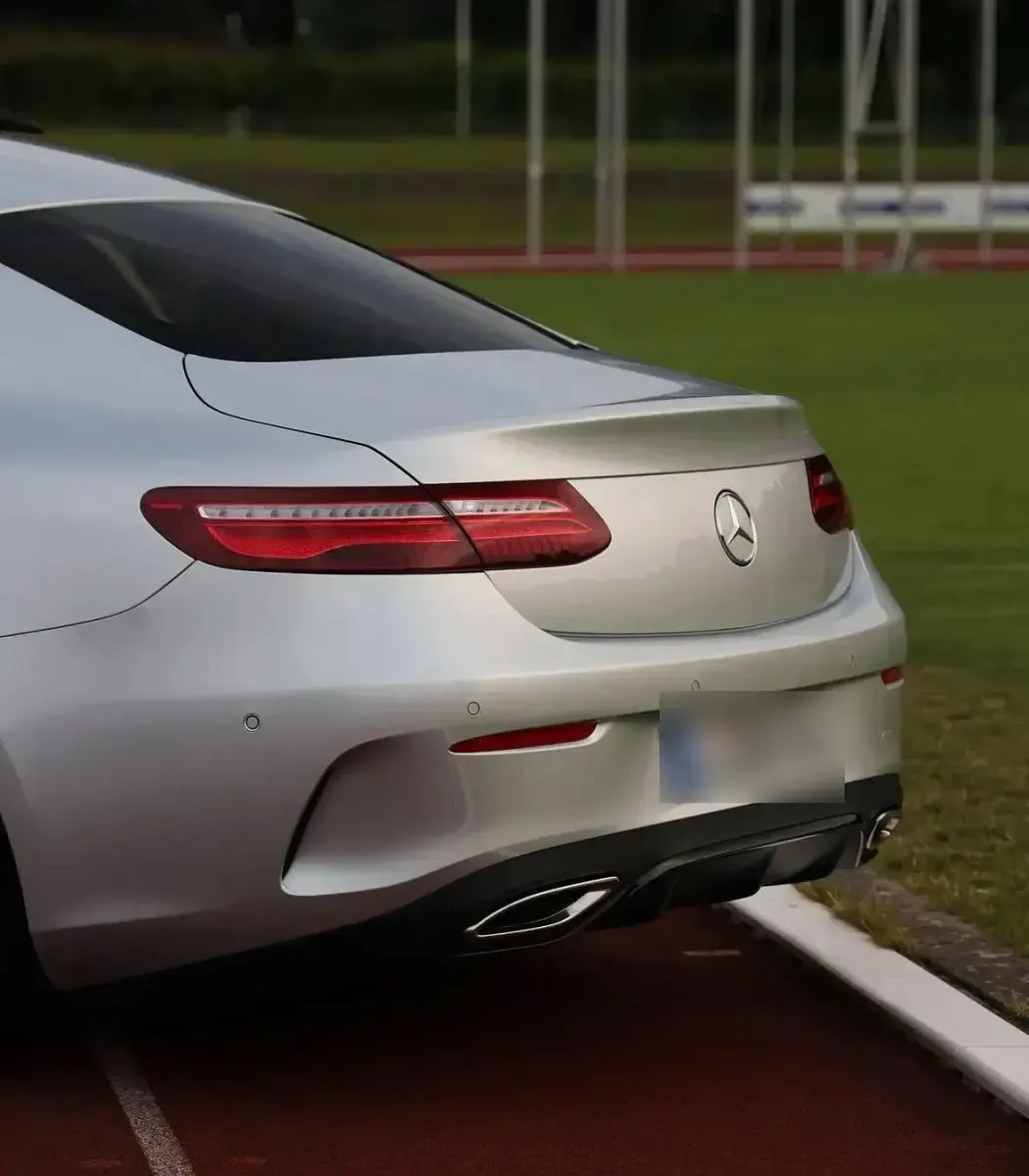 Gebraucht Mercedes E400 AMG line 333 PS (244 kW) 2018 Silber Coupé