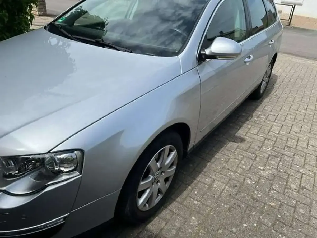 Gebraucht VW Passat Highline 140 PS (102 kW) 2006 Silber Kombi