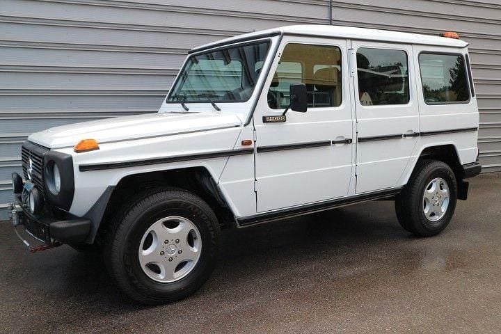 Weiß Gebraucht 1999 Mercedes G290 SUV | 49.990 € - Bild 1/4