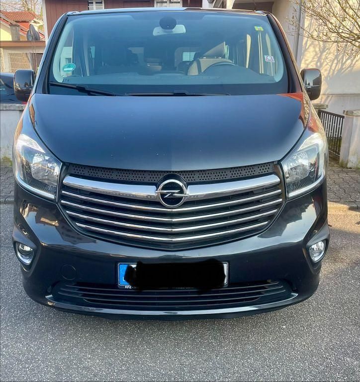 Gebraucht Opel Vivaro 125 PS (91 kW) 2017 Schwarz Van / Kleinbus