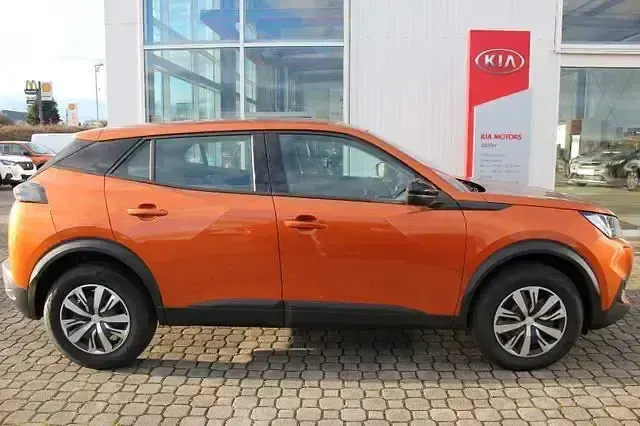 Gebraucht Peugeot 2008 Active 101 PS (74 kW) 2022 Orange SUV