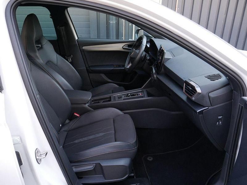 Gebraucht Cupra Leon VZ 245 PS (180 kW) 2022 Weiß Limousine