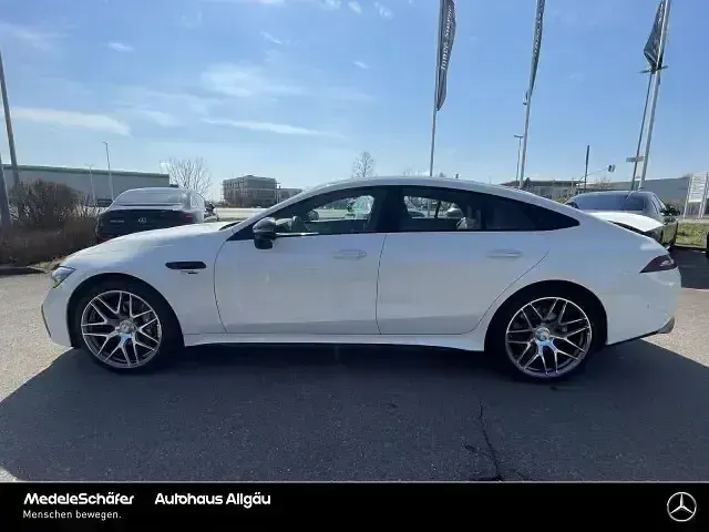 Gebraucht Mercedes AMG GT 43 AMG 367 PS (269 kW) 2022 Manufaktur diamantweiß bright (metallic) Coupé
