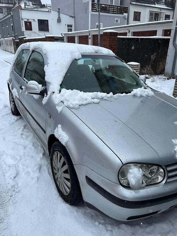Gebraucht VW Golf IV 75 PS (55 kW) 2003 Silber Kleinwagen
