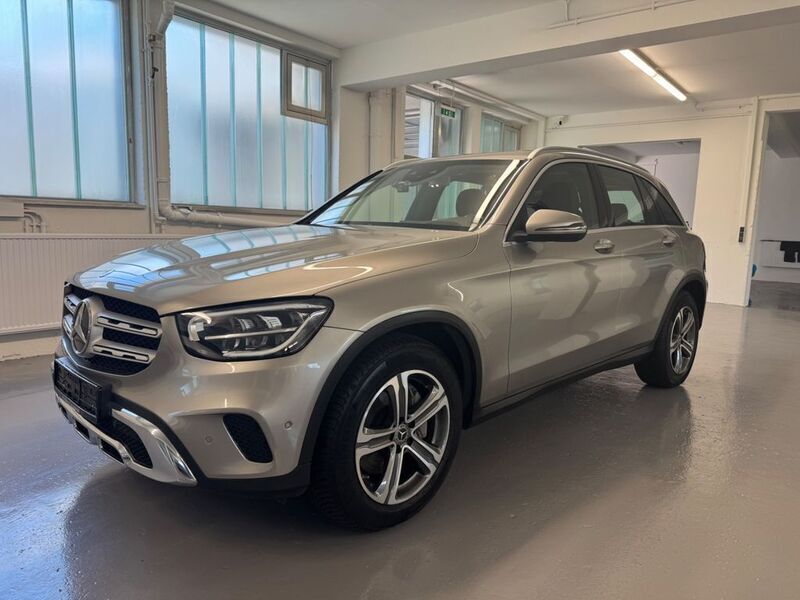 Silber Gebraucht 2019 Mercedes GLC220 SUV | 27.990 € (Superpreis) - Bild 1/4