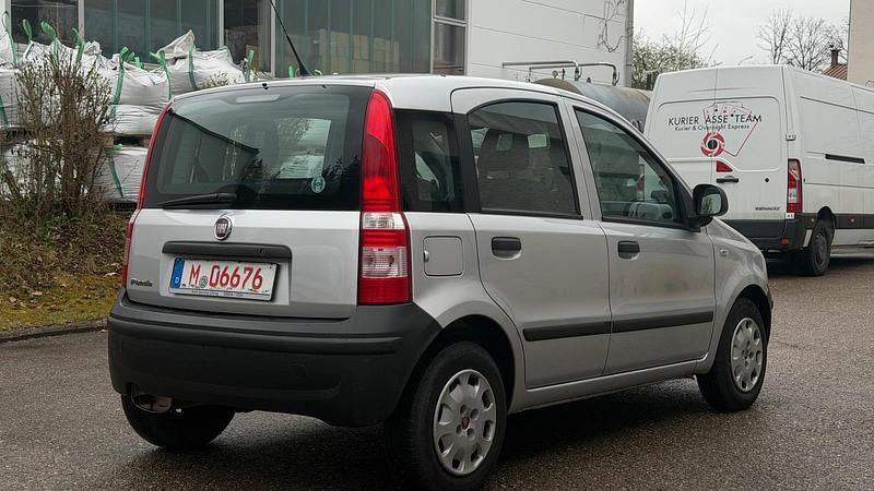 Gebraucht Fiat Panda 69 PS (50 kW) 2011 Grau Kleinwagen