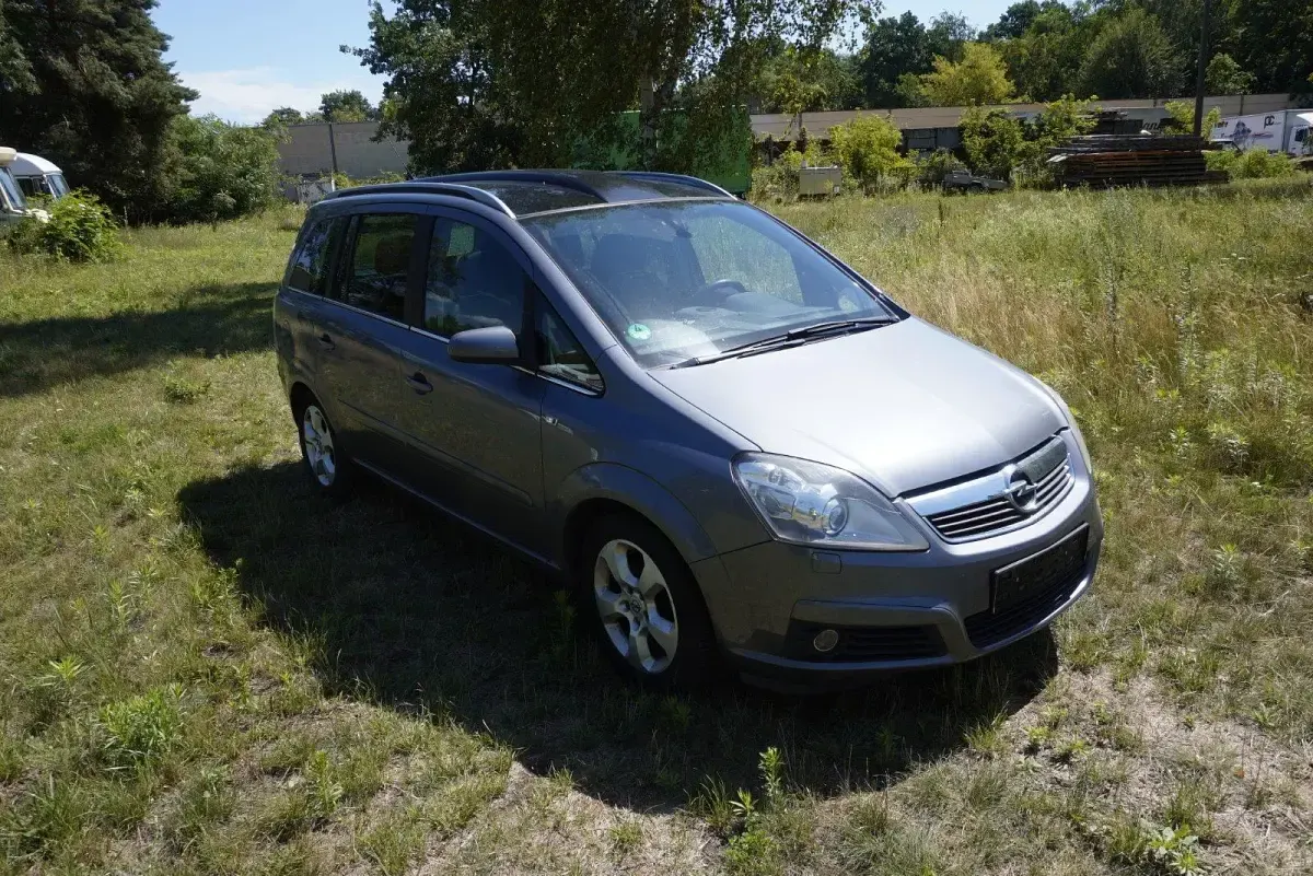 Gebraucht Opel Zafira Cosmo 150 PS (110 kW) 2005 Grau Van / Kleinbus