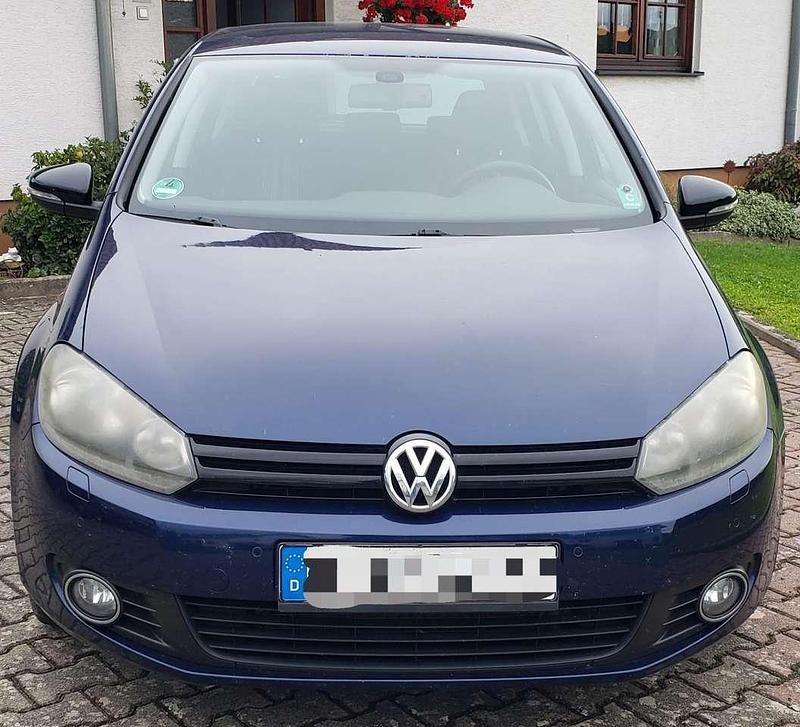 Blau Gebraucht 2012 VW Golf Match Limousine | 8.500 € (Teuer) - Bild 1/4