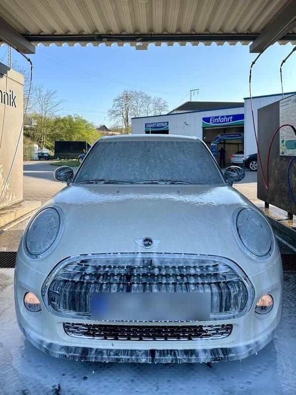 Weiß Gebraucht 2015 Mini ONE Kleinwagen | 7.300 € (Superpreis) - Bild 1/4