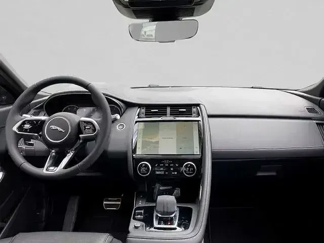 Käytetty Jaguar E-Pace R-Dynamic 165 HP (121 kW) 2023 Musta Katumaasturi