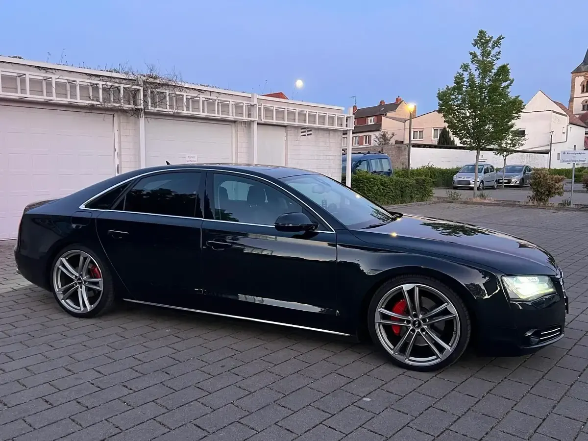 Second-hand Audi A8 258 CP (189 kW) 2012 Negru Berlinǎ