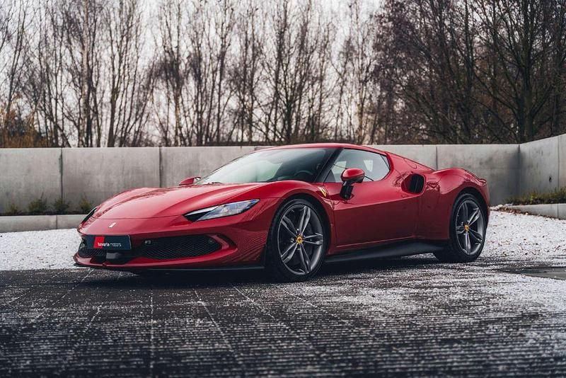 Gebraucht Ferrari 296 829 PS (609 kW) 2024 Rot