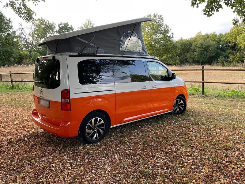 Gebraucht Citroën Spacetourer 145 PS (106 kW) 2022 Weiß Van / Kleinbus