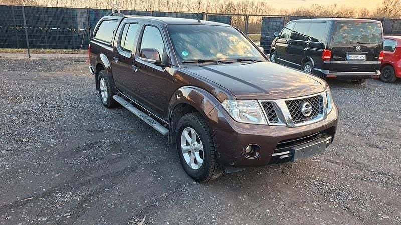 Gebraucht Nissan Navara 190 PS (139 kW) 2010 Grau Abholung