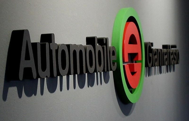 Grau Gebraucht 2024 Alfa Romeo Stelvio Veloce SUV | 36.990 € (Guter Preis) - Bild 1/1