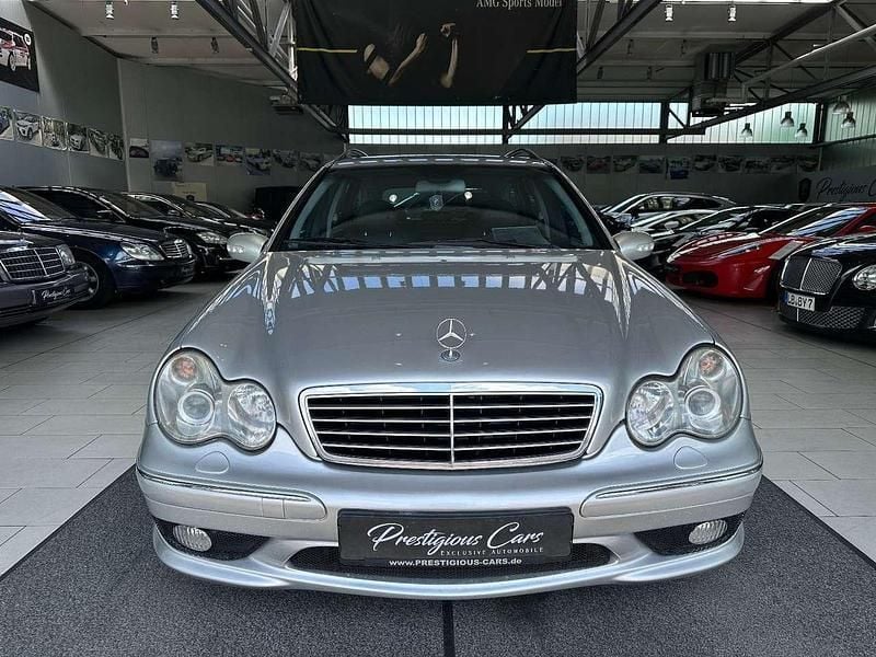Silber Gebraucht 2003 Mercedes C32 AMG AMG Kombi | 15.949 € (Teuer) - Bild 1/4